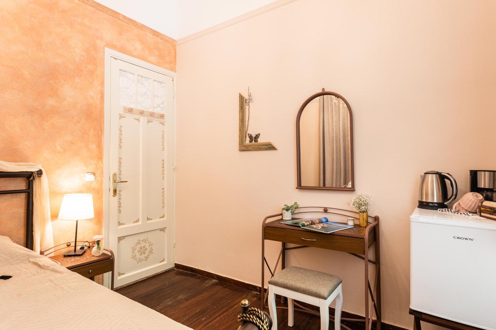 Alegria Simple Economy Rooms Athènes Extérieur photo