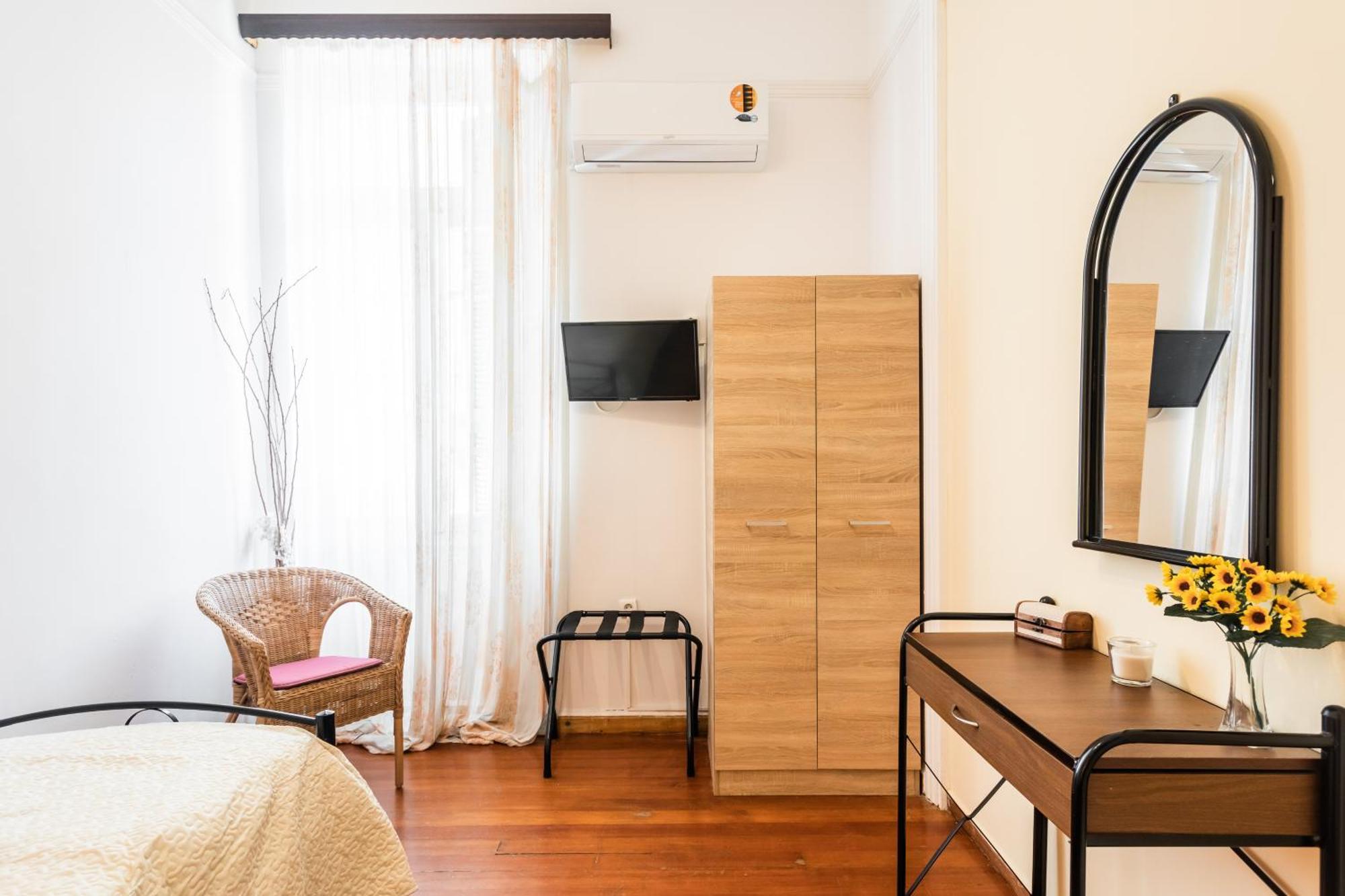 Alegria Simple Economy Rooms Athènes Extérieur photo